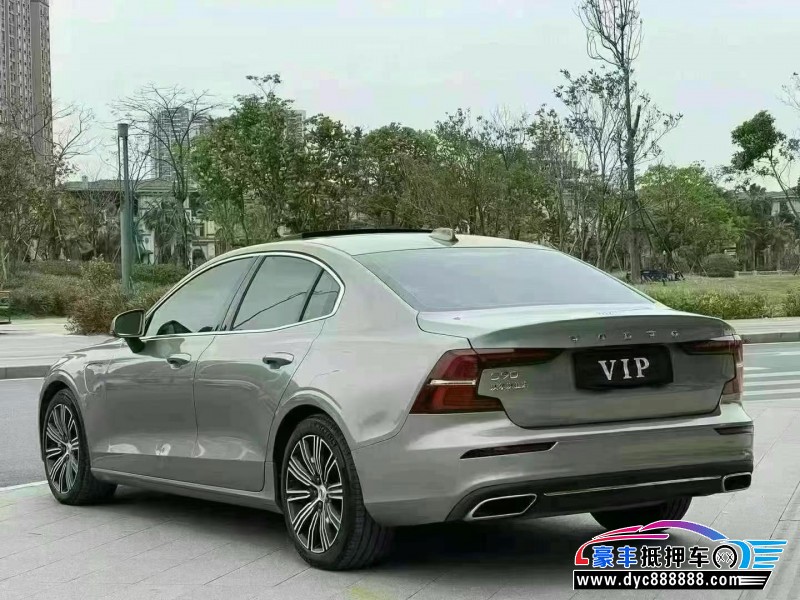 22年沃尔沃S60轿车抵押车出售