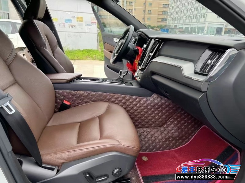 21年沃尔沃XC60轿车抵押车出售