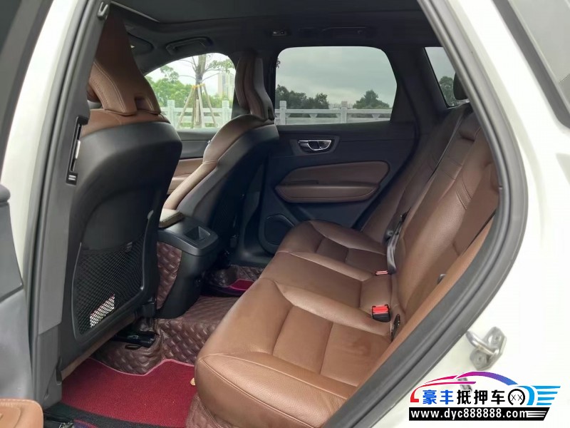 21年沃尔沃XC60轿车抵押车出售