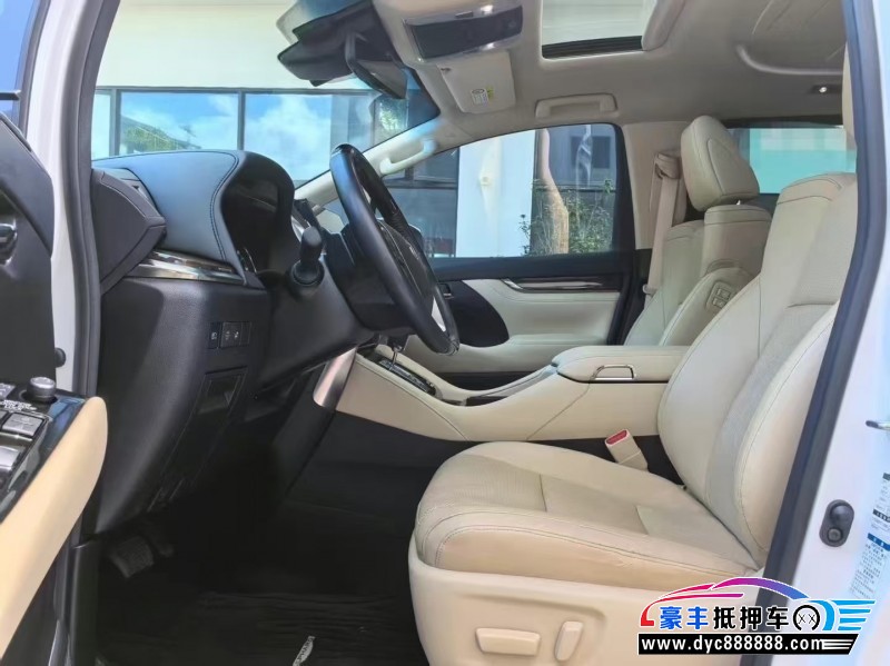 22年丰田埃尔法轿车抵押车出售