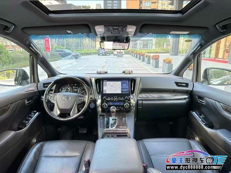 21年丰田埃尔法轿车抵押车出售