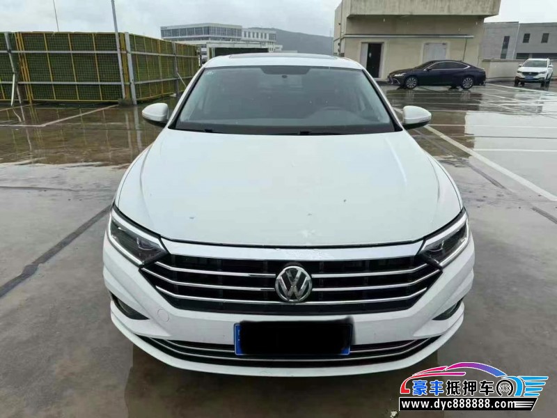 22年大众速腾轿车抵押车出售