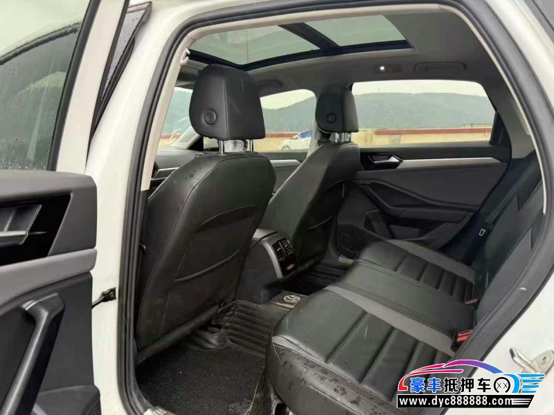 22年大众速腾轿车抵押车出售