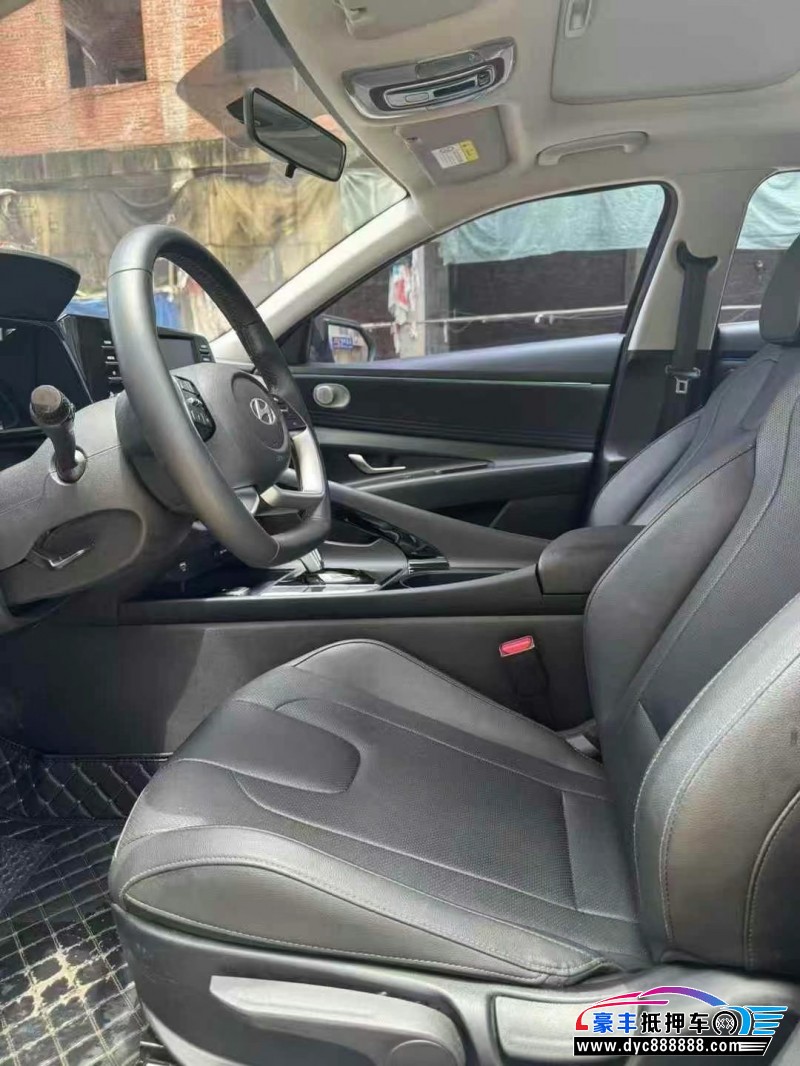 24年现代伊兰特轿车抵押车出售