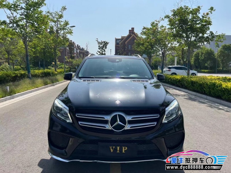 16年奔驰GLE轿车抵押车出售