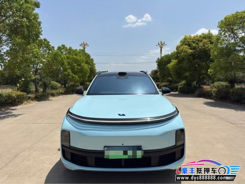 23年理想L8轿车抵押车出售