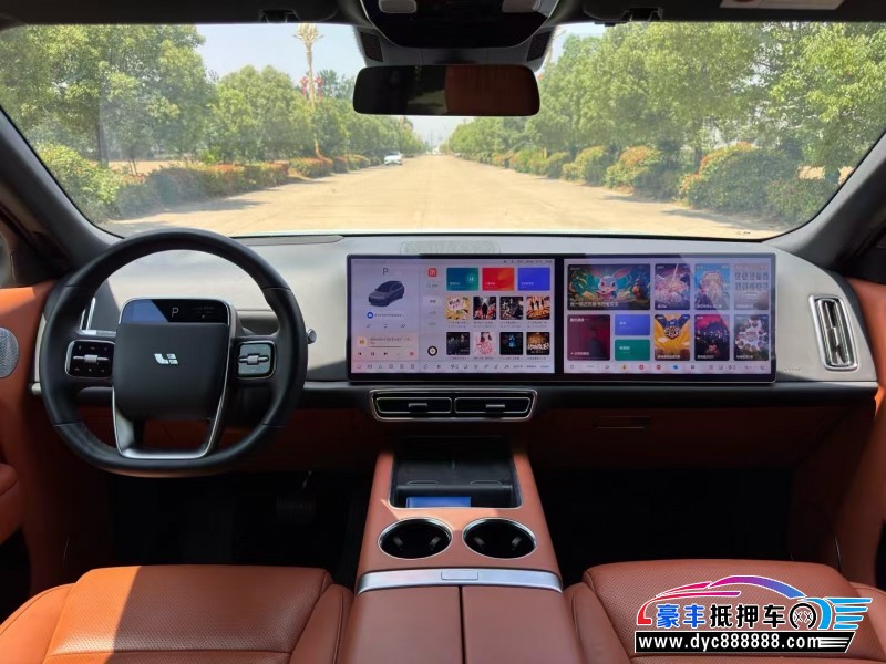 23年理想L8轿车抵押车出售