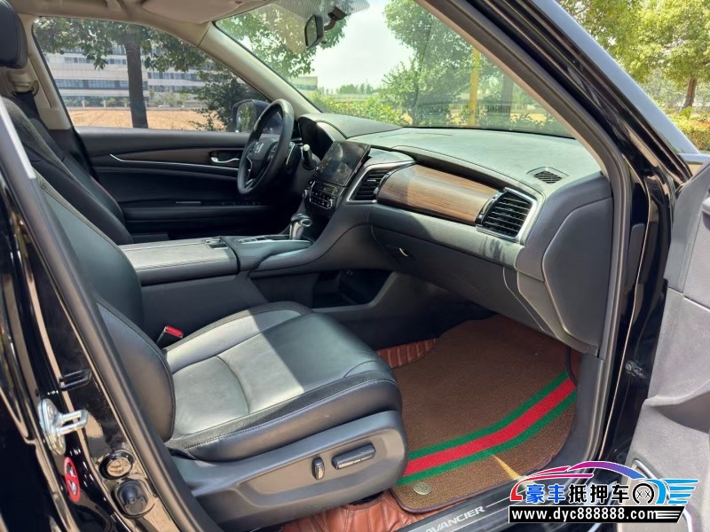 17年本田冠道轿车抵押车出售