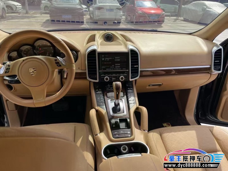 13年保时捷卡宴轿车抵押车出售