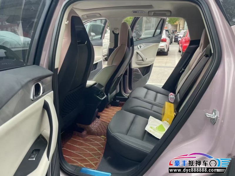 23年领克06轿车抵押车出售