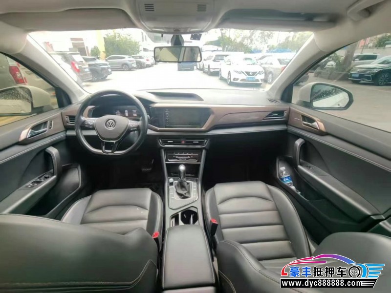 22年大众途岳轿车抵押车出售