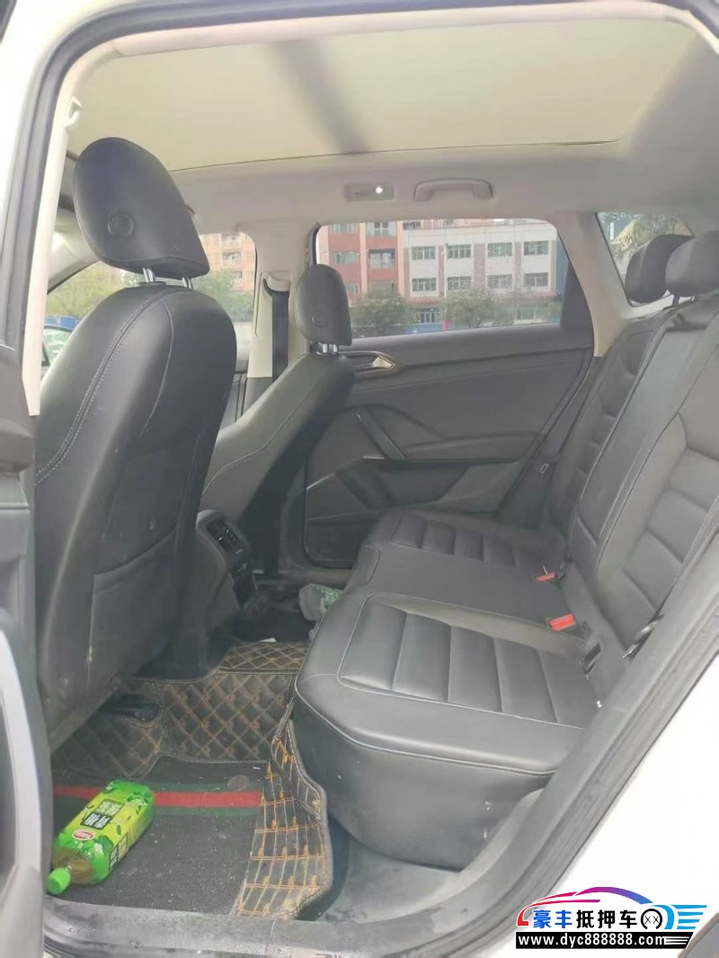 22年大众途岳轿车抵押车出售