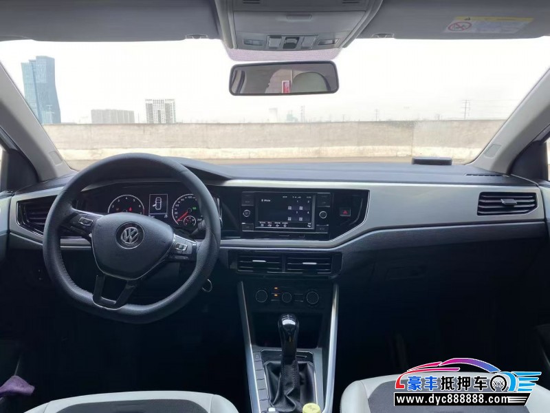 20年大众polo轿车抵押车出售