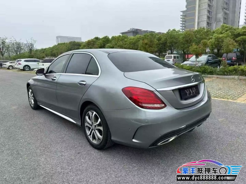 14年奔驰C轿车抵押车出售