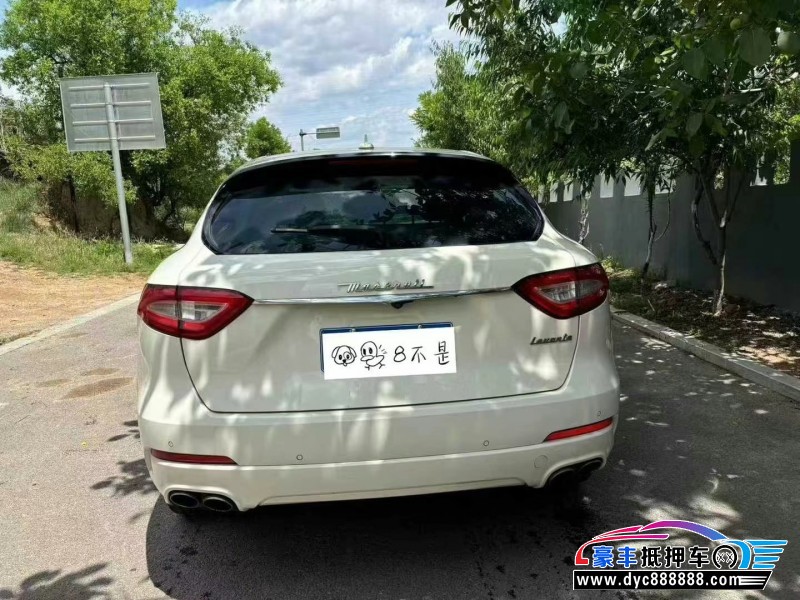 17年玛莎拉蒂莱万特轿车抵押车出售