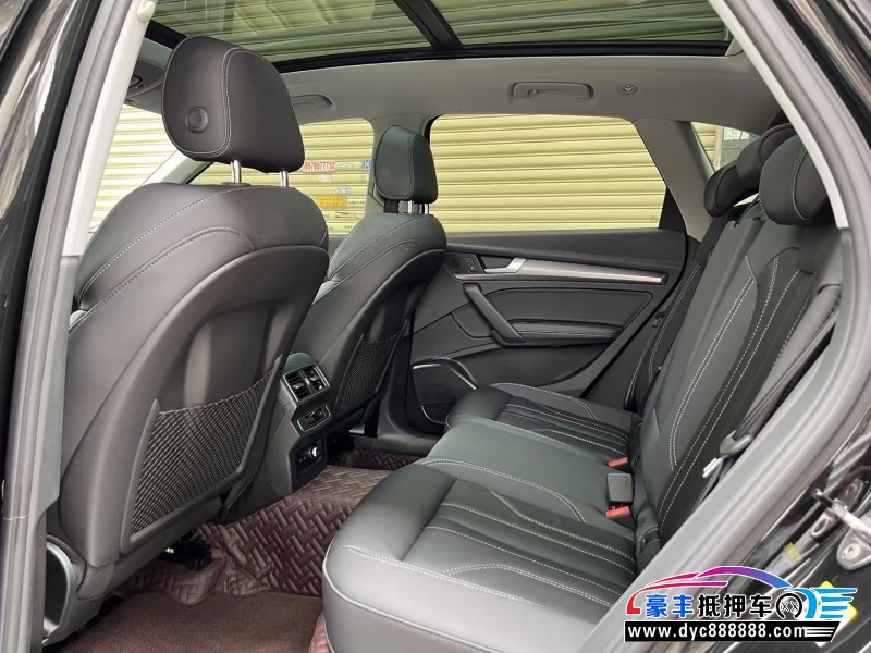 23年奥迪Q5轿车抵押车出售