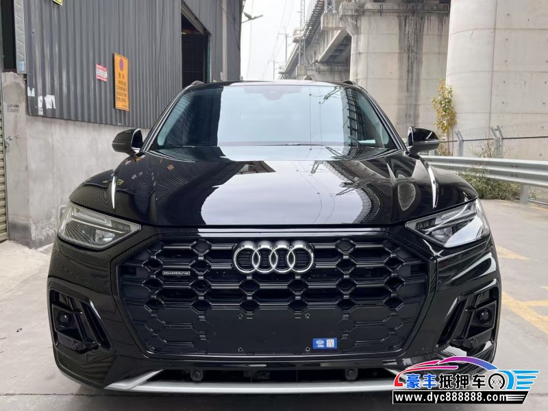 23年奥迪Q5轿车抵押车出售