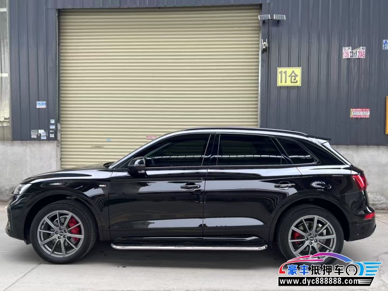 23年奥迪Q5轿车抵押车出售