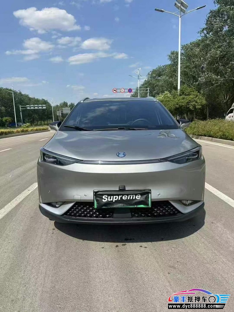 抵押车出售23年合创z03轿车