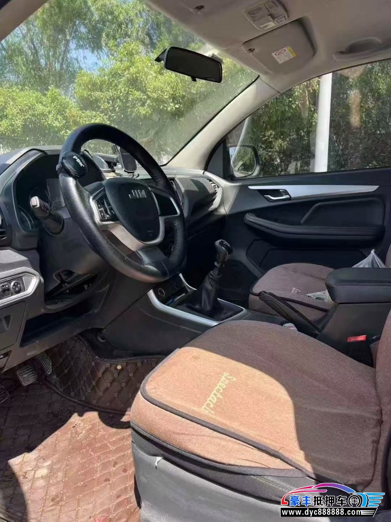 20年五十铃瑞迈轿车抵押车出售