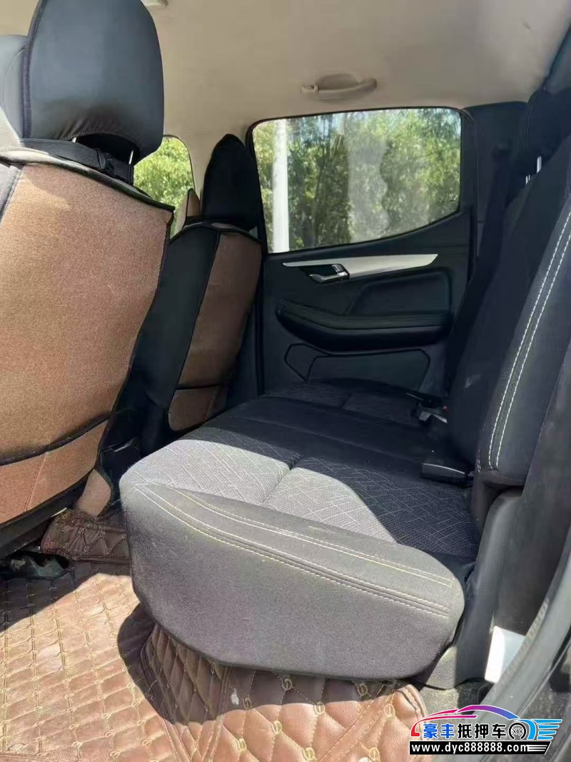 20年五十铃瑞迈轿车抵押车出售