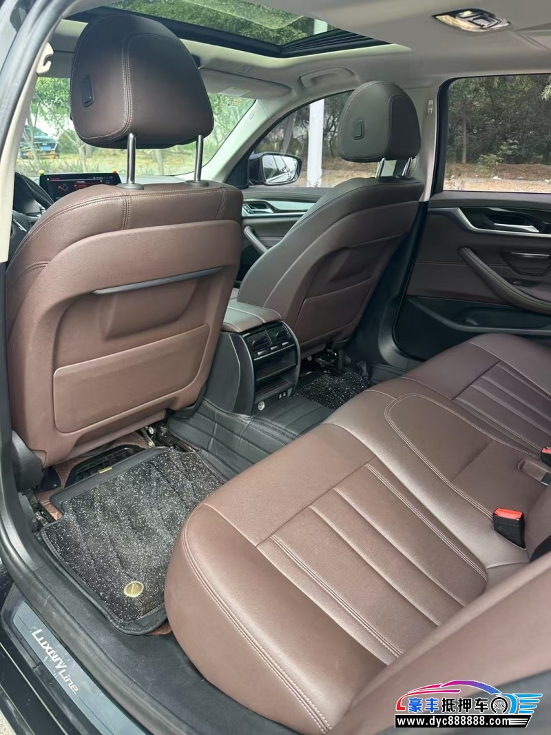 20年宝马5系轿车抵押车出售