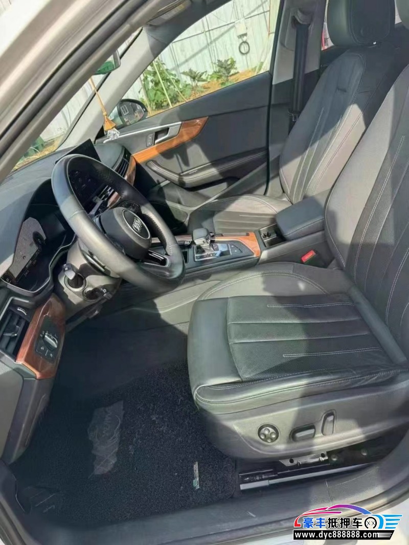 20年奥迪A4L轿车抵押车出售