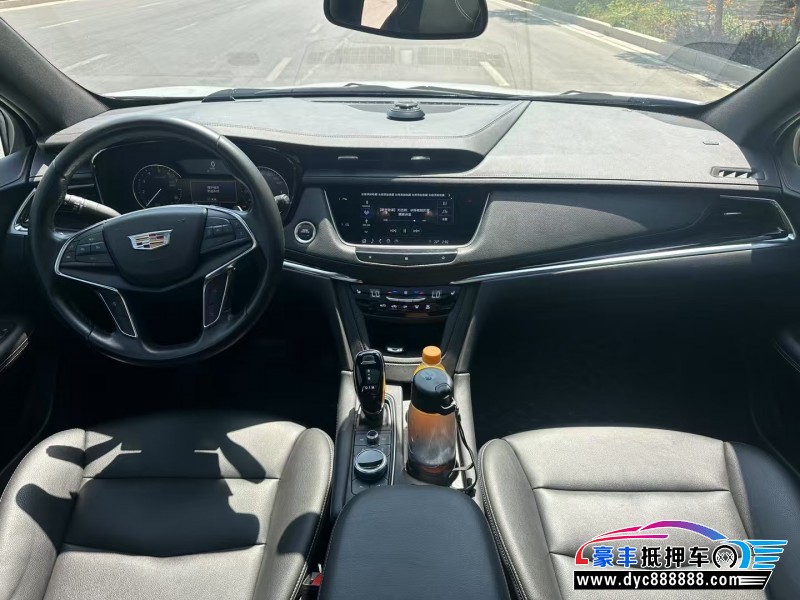 21年凯迪拉克XT5轿车抵押车出售