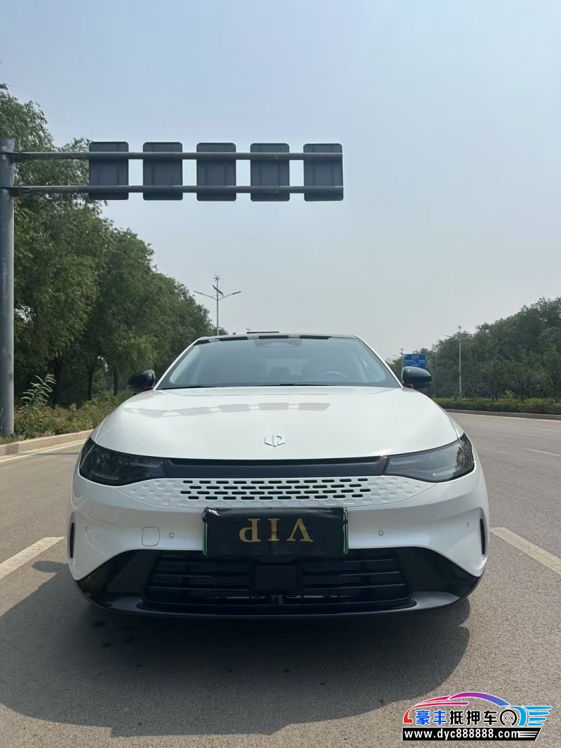 25年零跑c01轿车抵押车出售