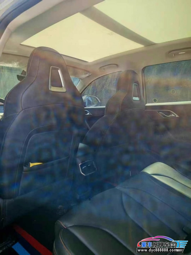 23年荣威ERX5轿车抵押车出售