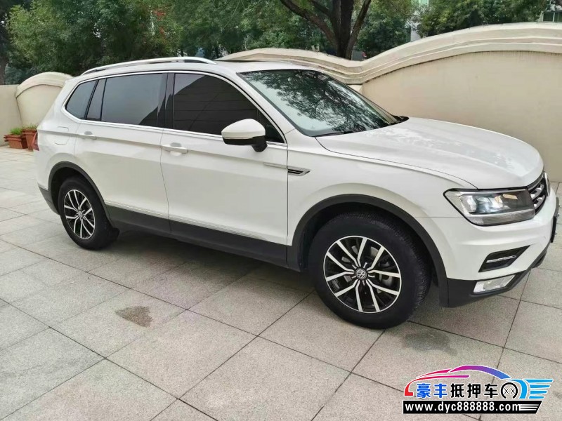 18年大众途观轿车抵押车出售