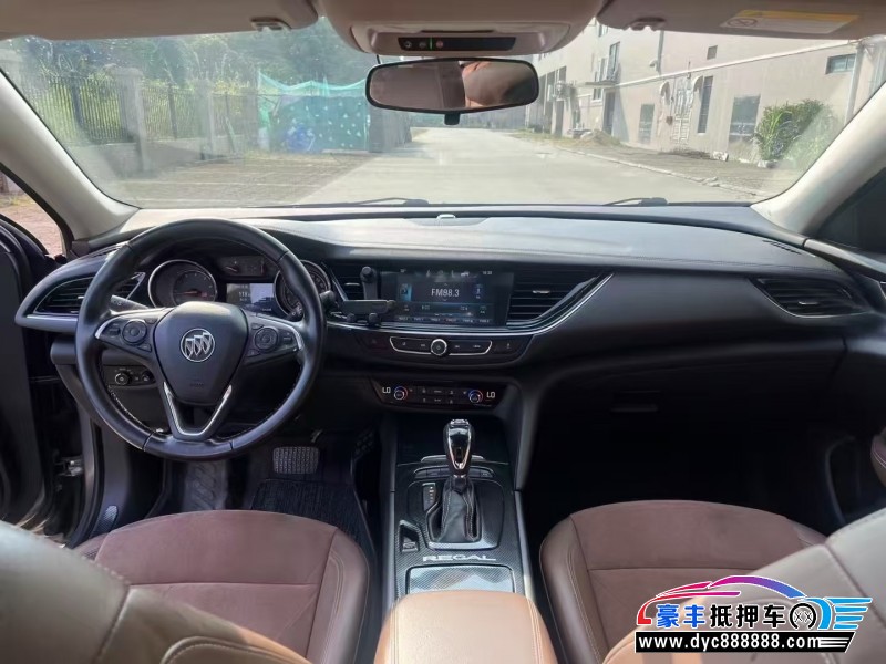 17年别克君威轿车抵押车出售