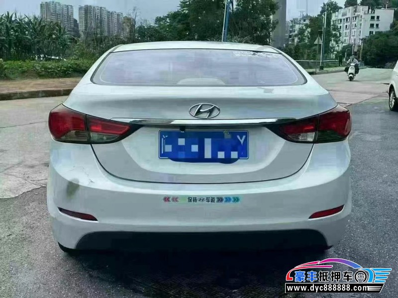 16年现代朗动轿车抵押车出售