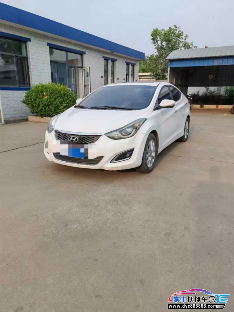 16年现代朗动轿车抵押车出售