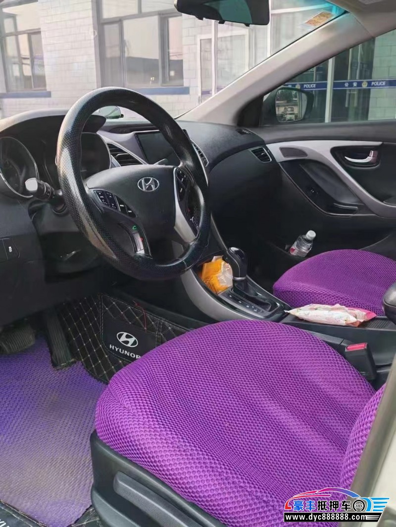 16年现代朗动轿车抵押车出售