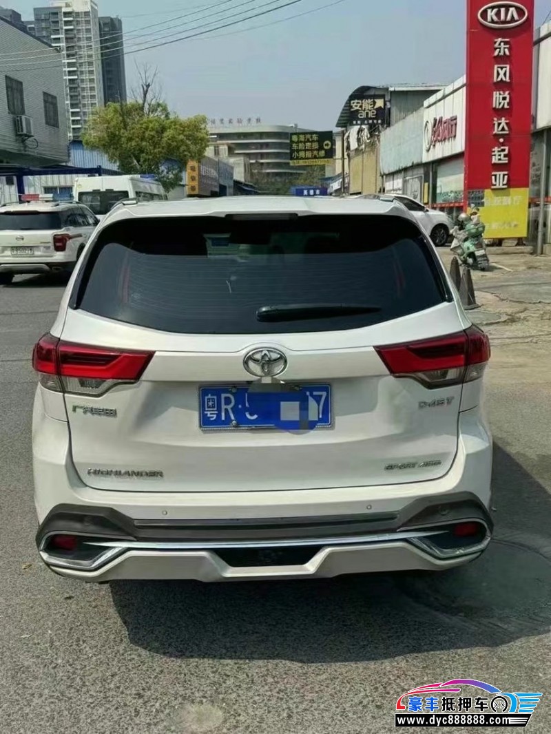 21年丰田汉兰达轿车抵押车出售