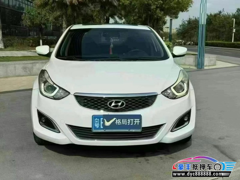 17年现代朗动轿车抵押车出售