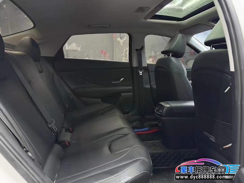 22年现代伊兰特轿车抵押车出售