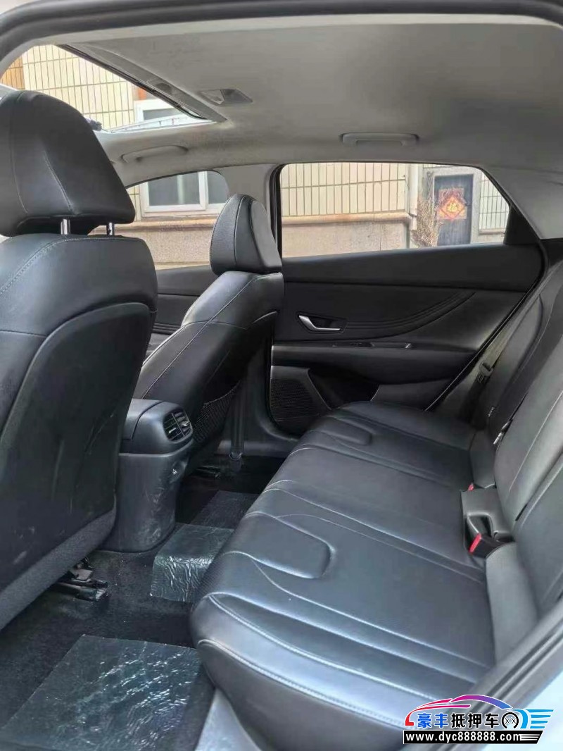 23年现代伊兰特轿车抵押车出售