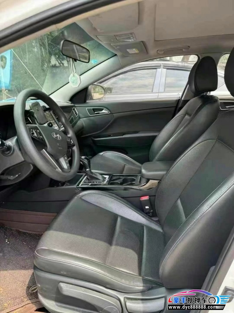 16年现代名图轿车抵押车出售