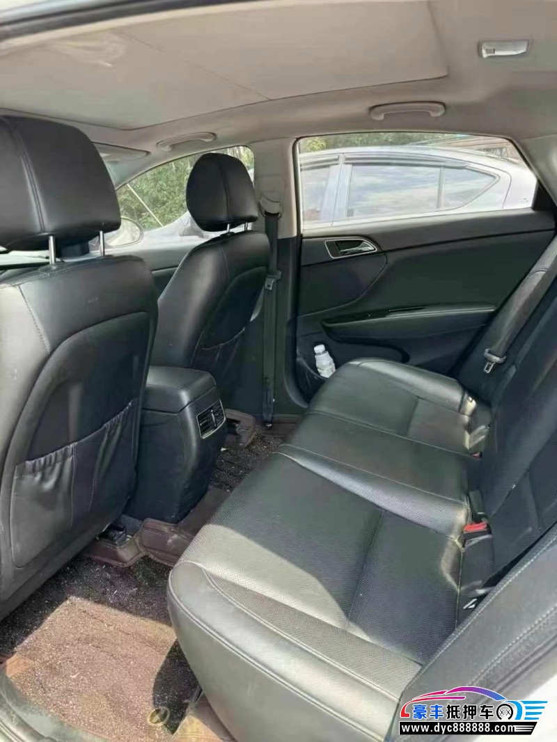 16年现代名图轿车抵押车出售