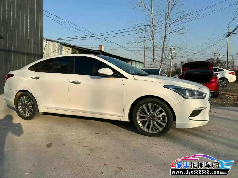 17年现代名图轿车抵押车出售