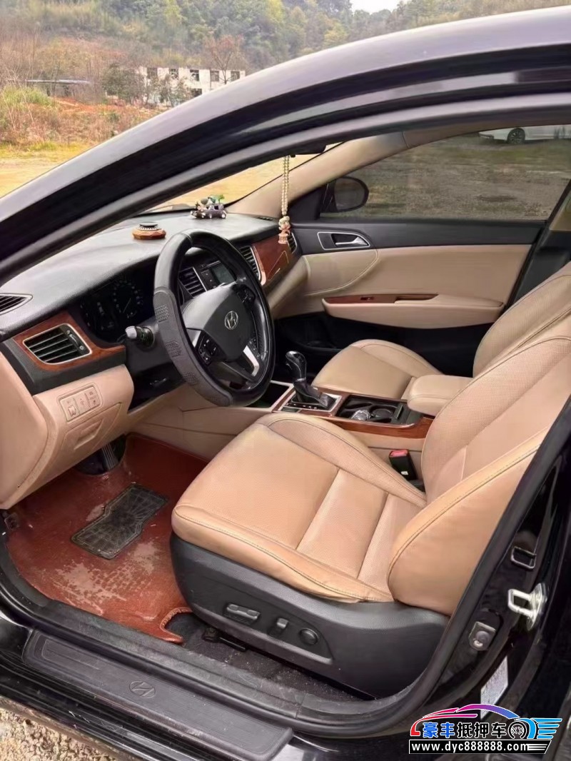 14年现代名图轿车抵押车出售