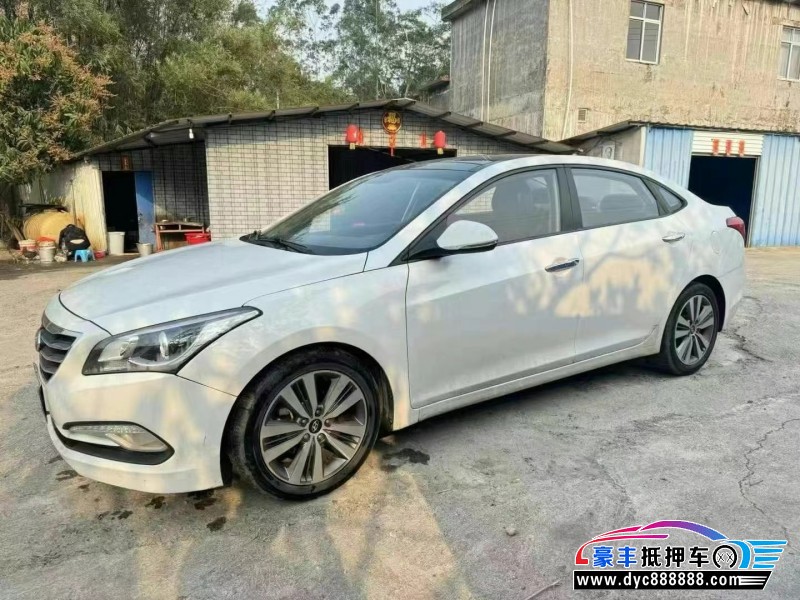 17年现代名图轿车抵押车出售