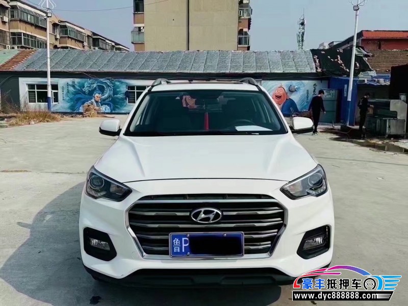 18年现代ix35轿车抵押车出售