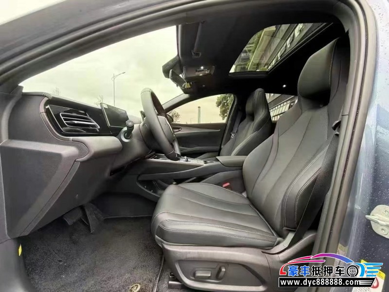 25年比亚迪海豹轿车抵押车出售