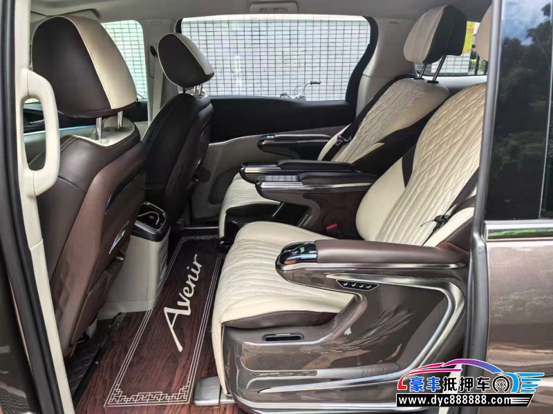 22年别克GL8轿车抵押车出售