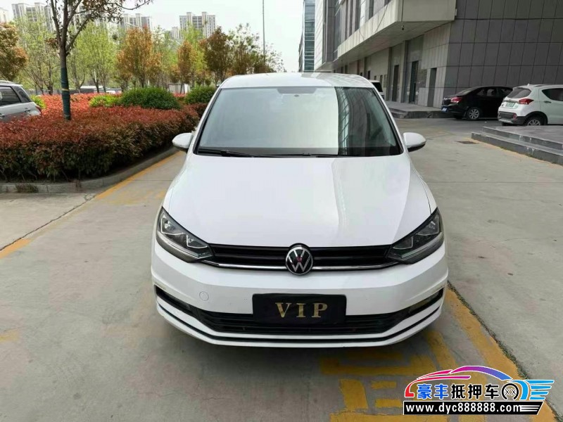 22年大众途安轿车