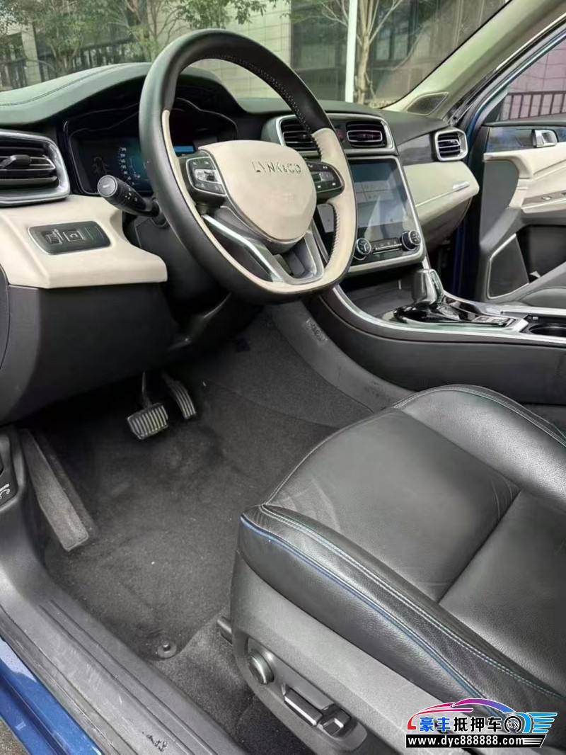 18年领克01轿车抵押车出售