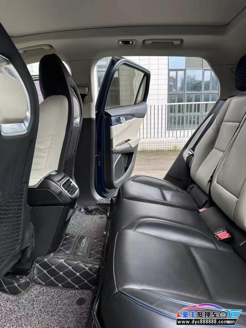 18年领克01轿车抵押车出售